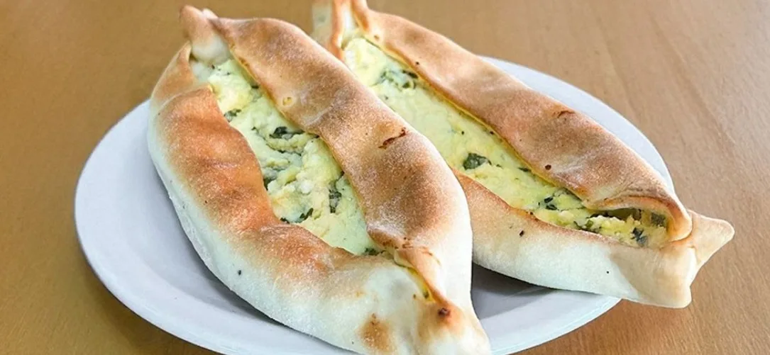 Canastitas árabes rellenas de queso, recién horneadas